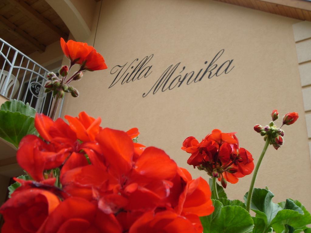 קסזטלי Villa Monika מראה חיצוני תמונה
